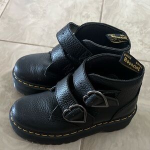 heart buckle Dr Martens